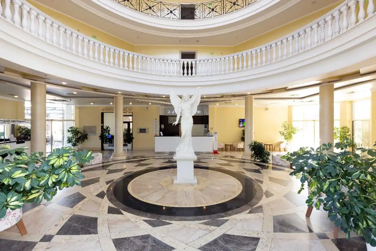 Rome Palace Deluxe Lobby