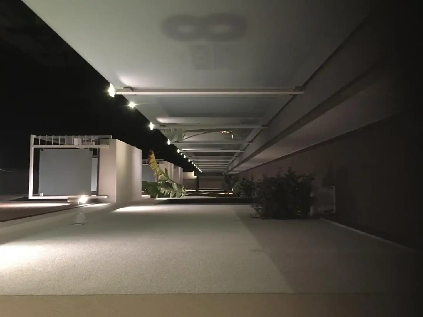 8 Room Hotel Lobby
