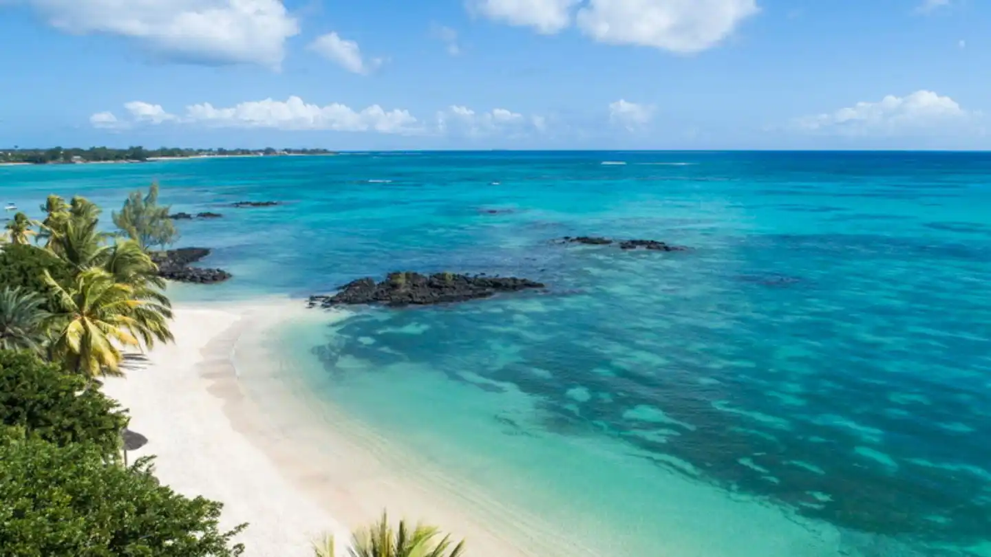 LUX* Grand Baie Strand