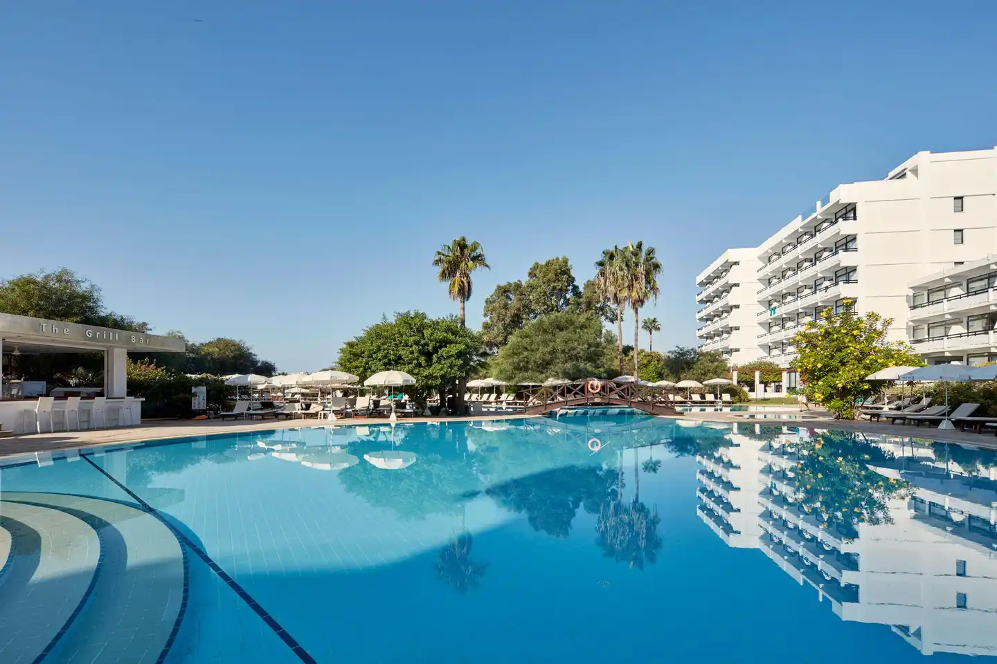 Grecian Bay Pool