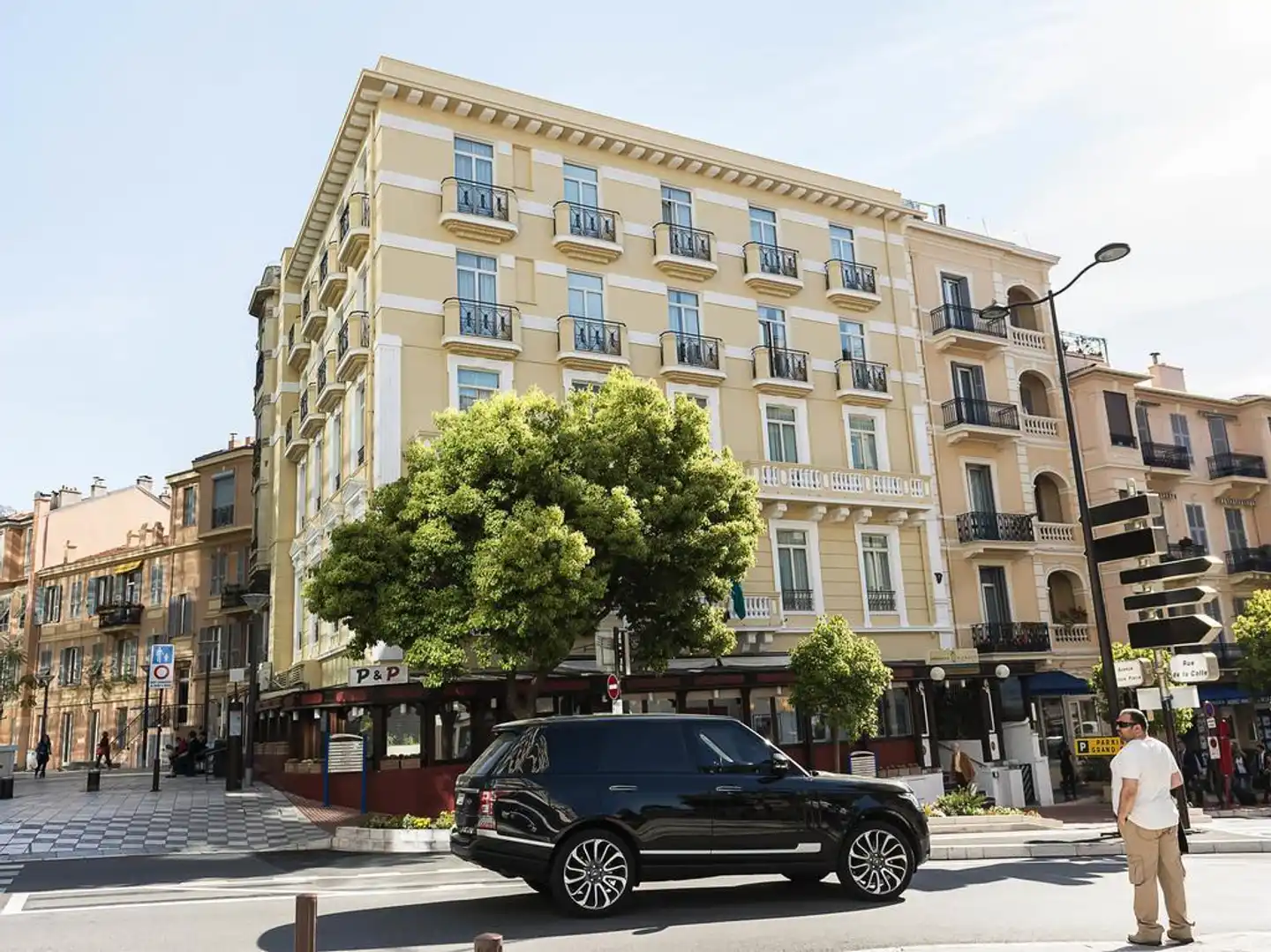 Ambassador-Monaco Aussenansicht