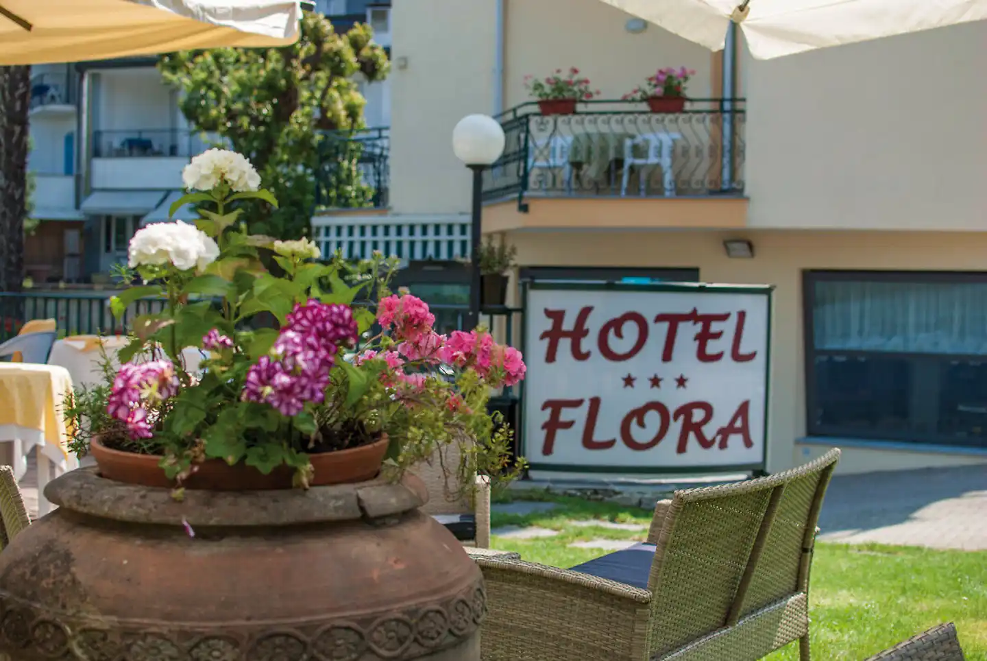 Flora Lobby