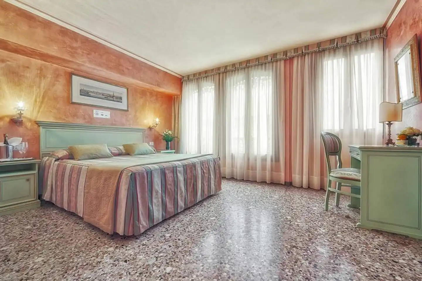 Hotel Firenze Lobby
