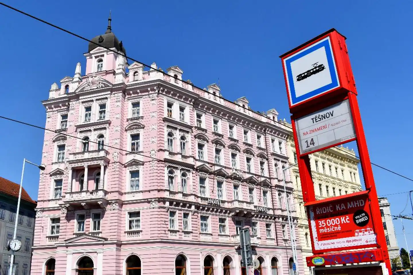 Opera Aussenansicht