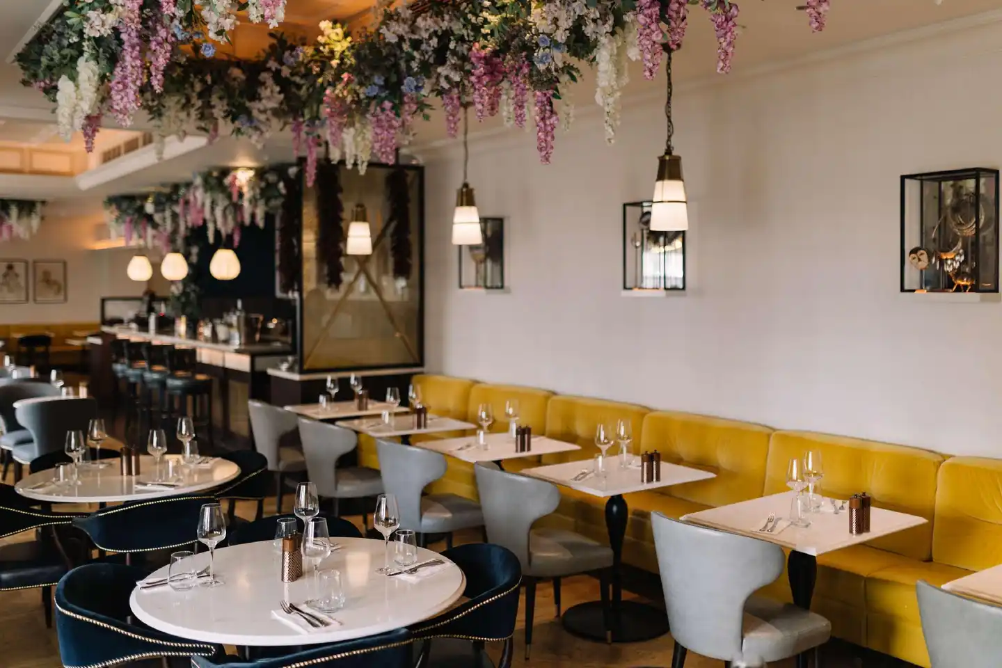 100 Queen's Gate Hotel London, Curio Collection by Hilton Restaurant