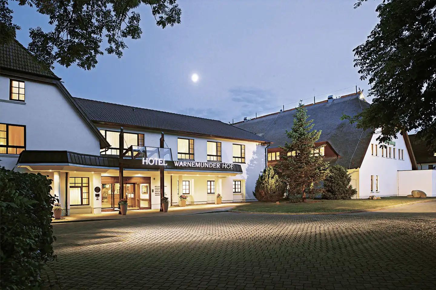 Ringhotel Warnemünder Hof Aussenansicht