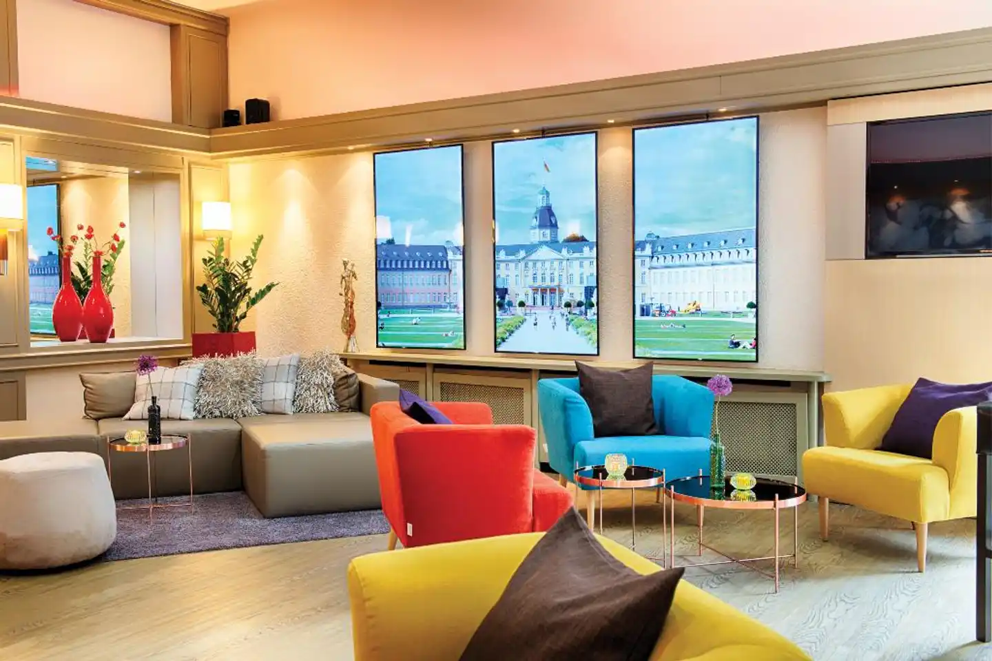 Leonardo Hotel Karlsruhe Lobby