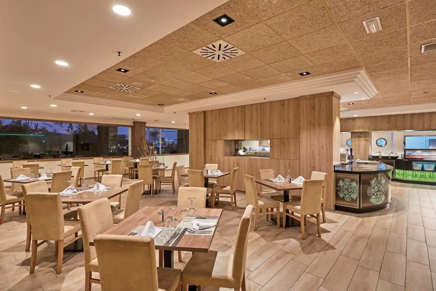 Sandos Papagayo Restaurant