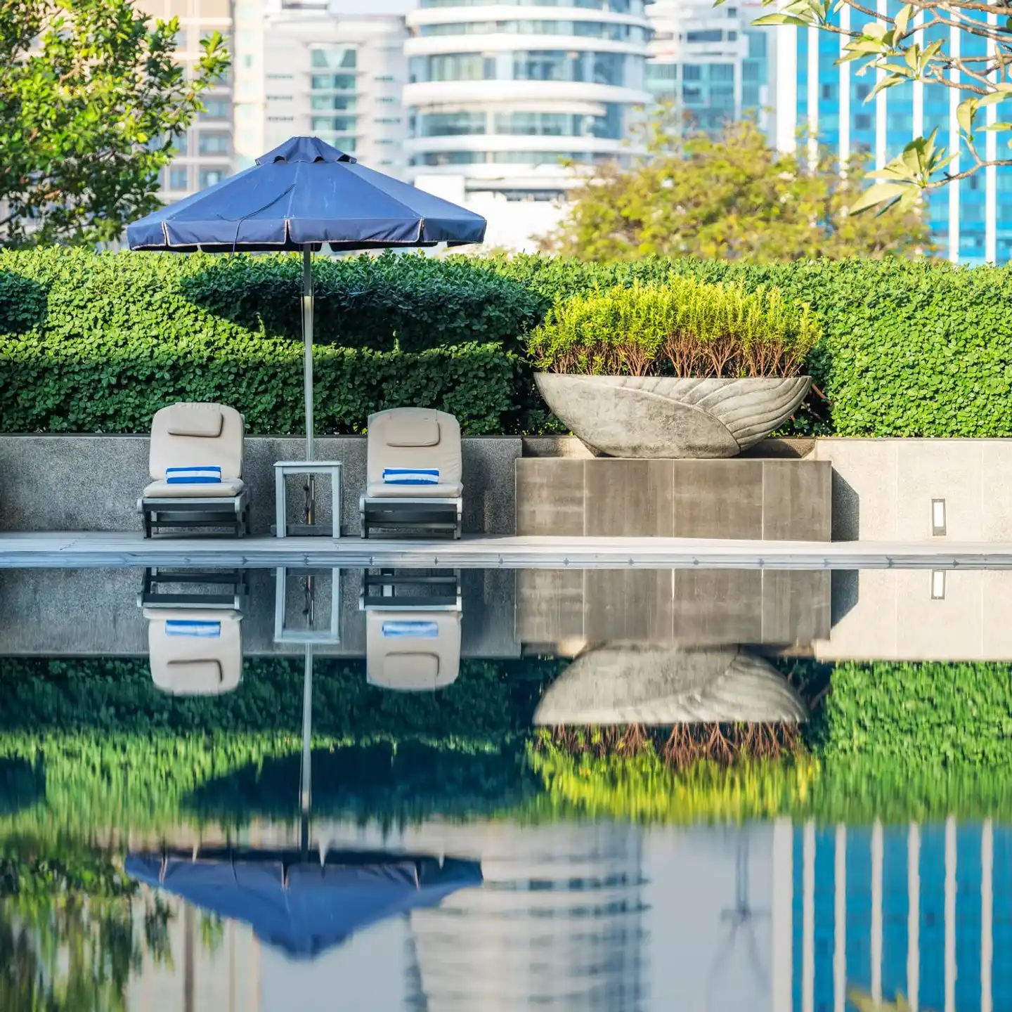 The Athenee Hotel, a Luxury Collection Hotel, Bangkok Pool