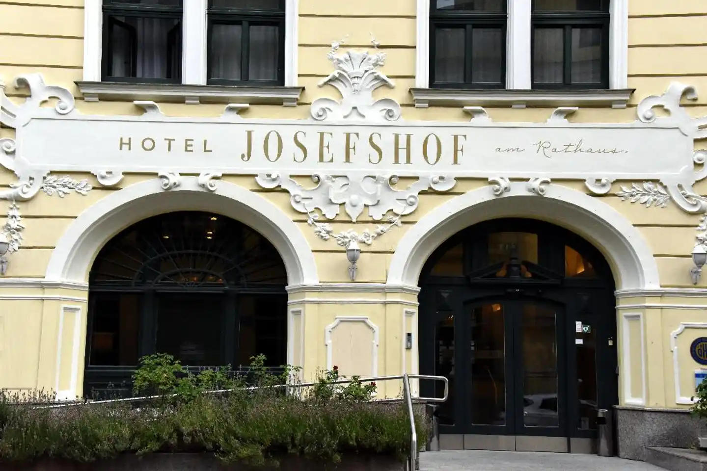 Hotel Josefshof am Rathaus Aussenansicht