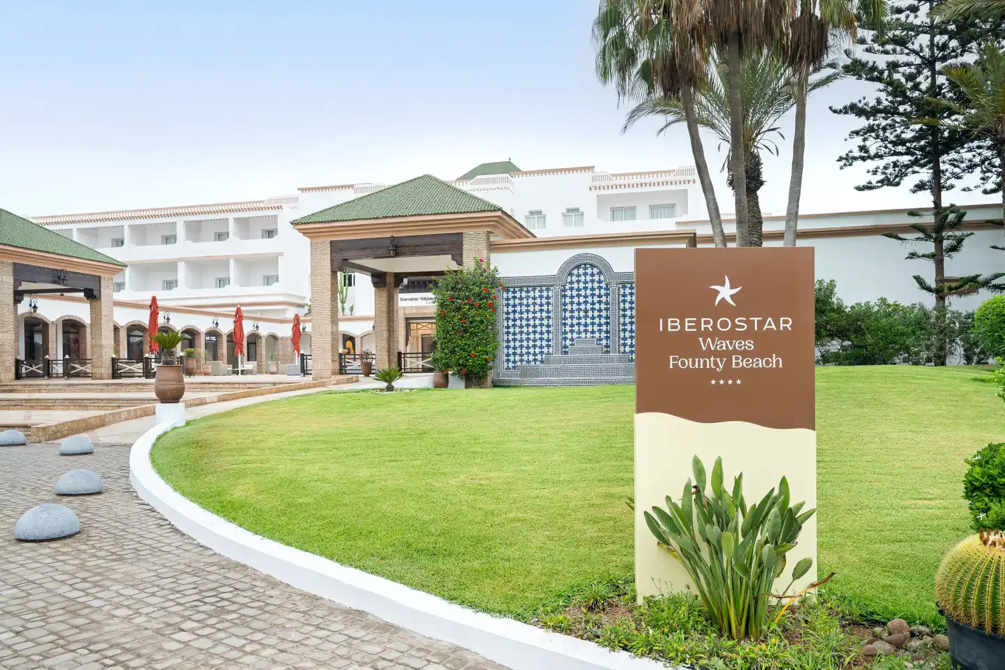 Iberostar Waves Founty Beach Aussenansicht