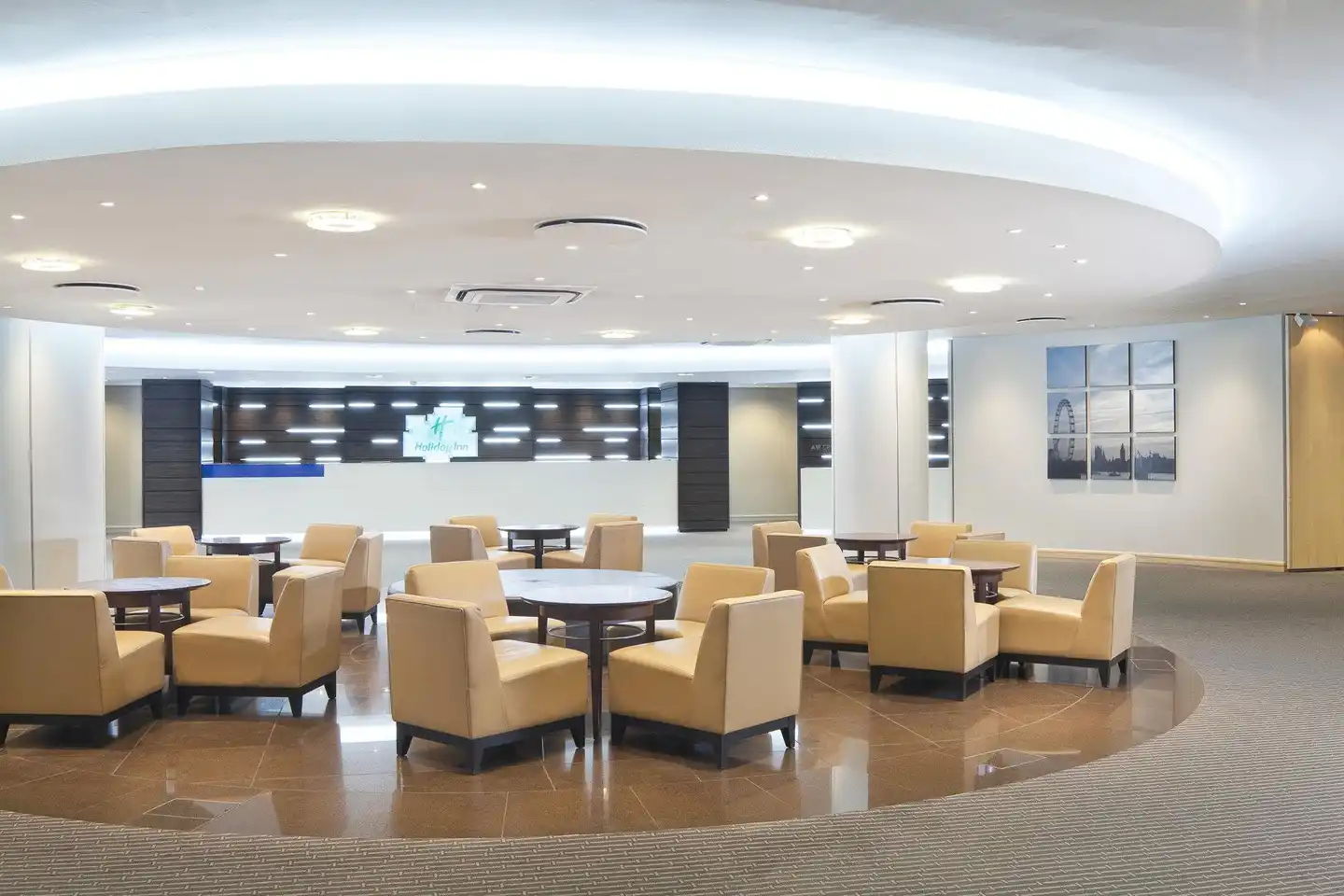 Holiday Inn London-Heathrow M4, Jct. 4 Lobby