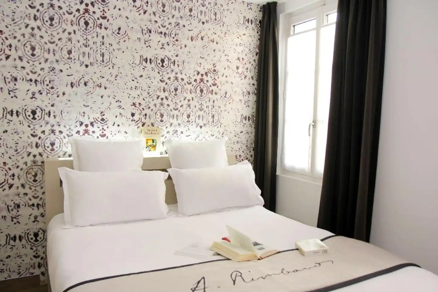 Hôtel Littéraire Arthur Rimbaud Wohnbeispiel