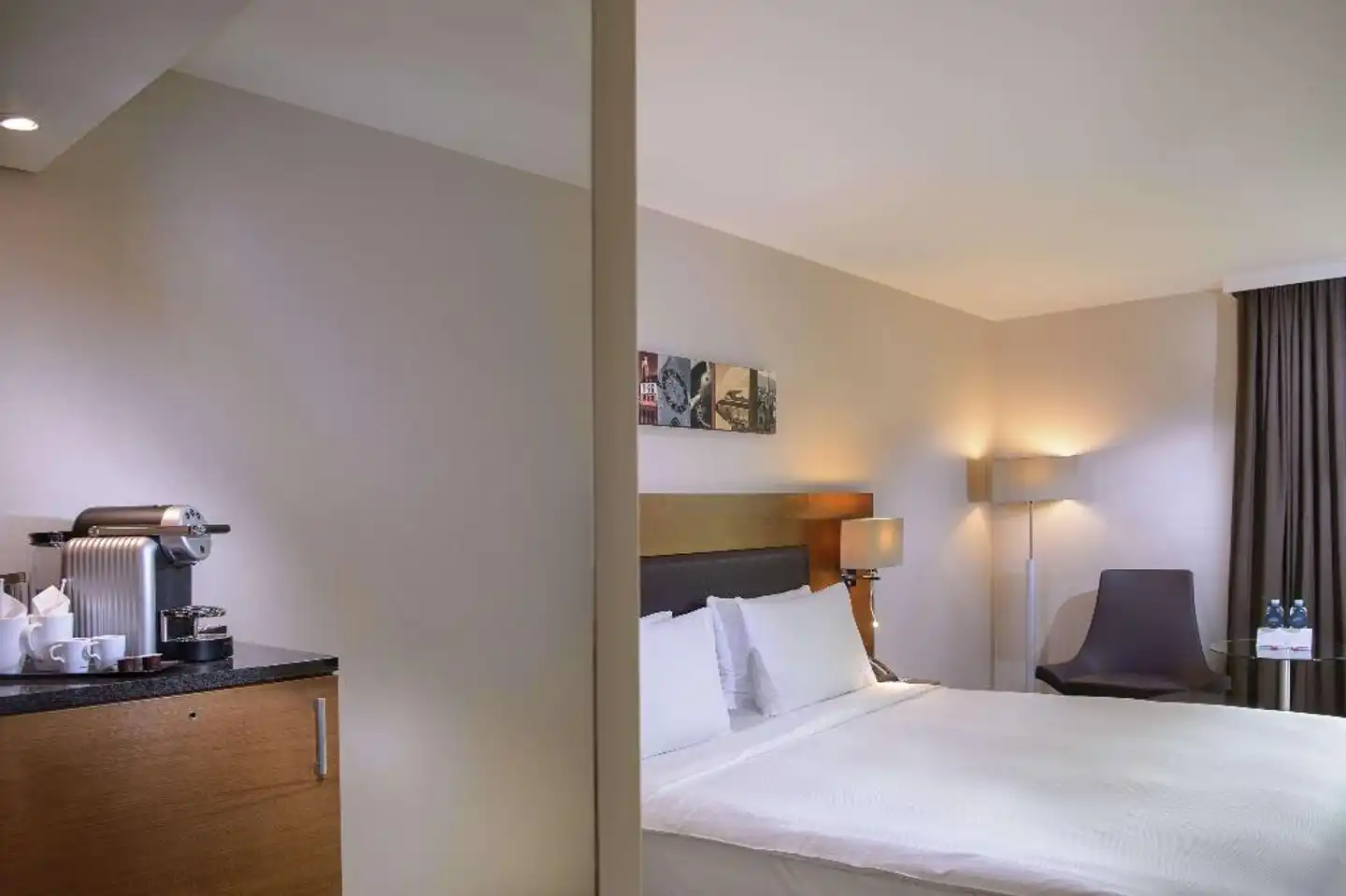 Hilton Zurich Airport Wohnbeispiel