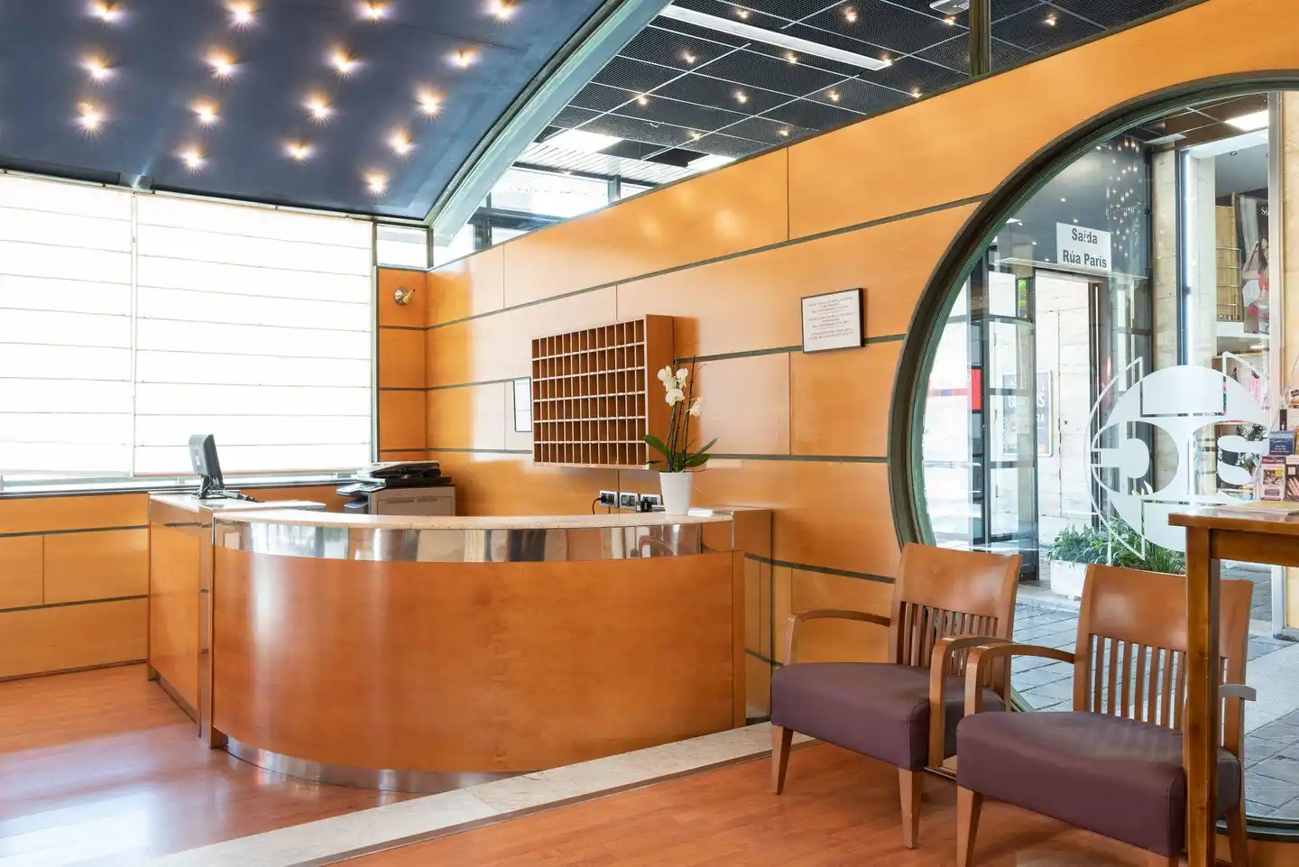 Exe Area Central Lobby