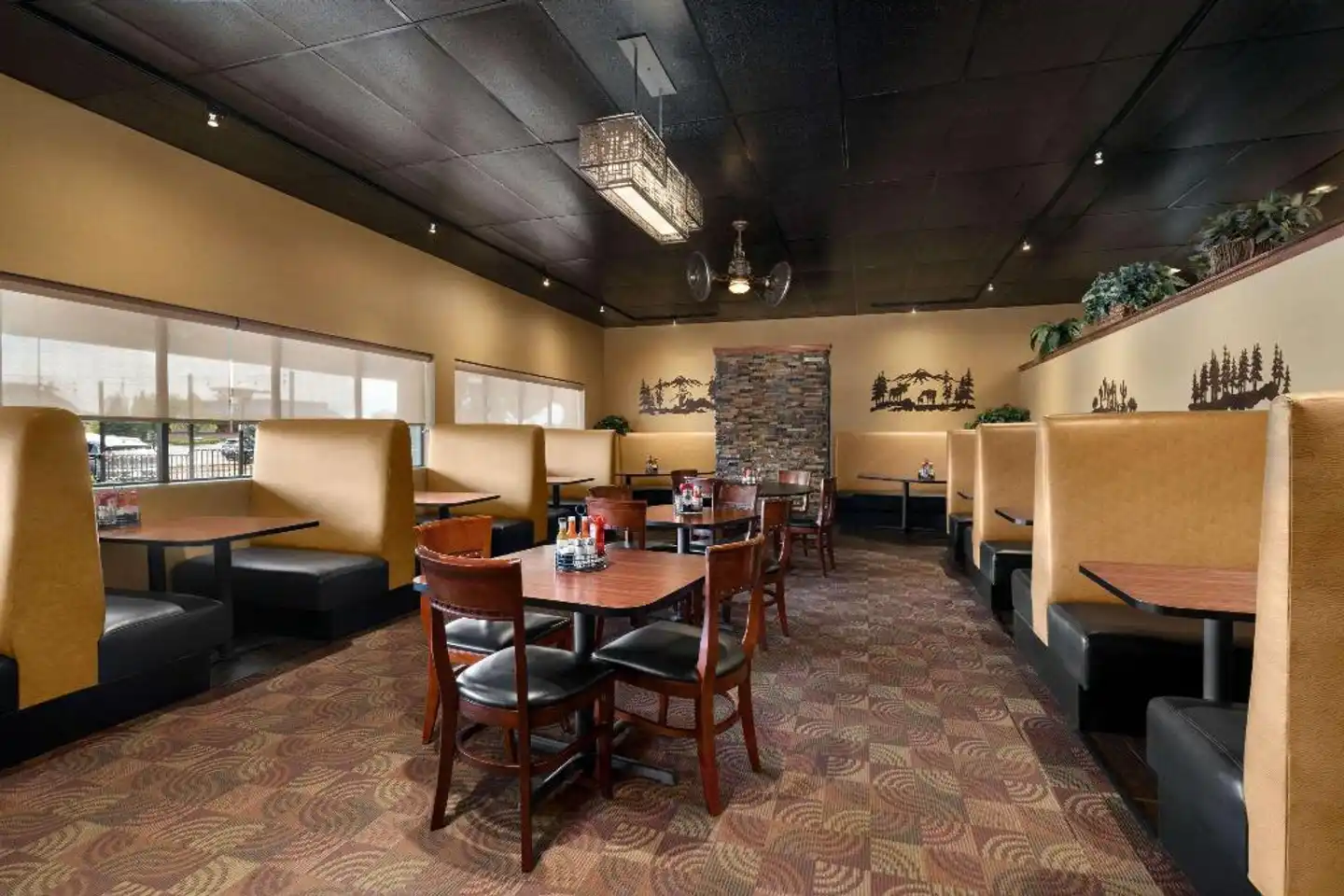 Days Hotel by Wyndham Flagstaff Restaurant