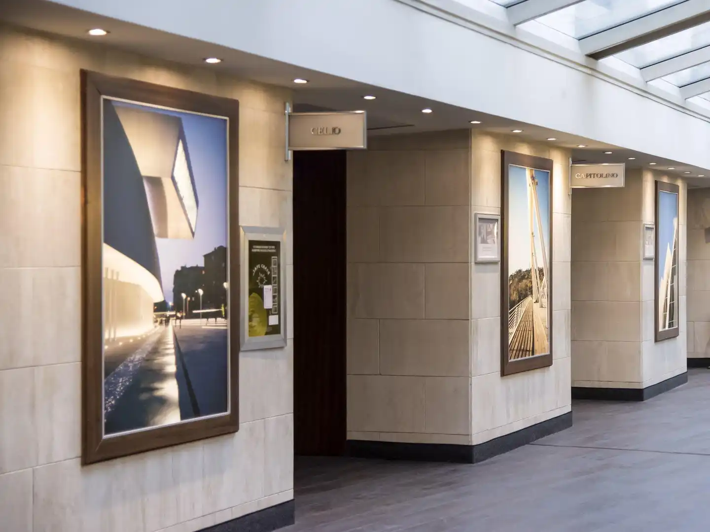Mercure Roma West Lobby