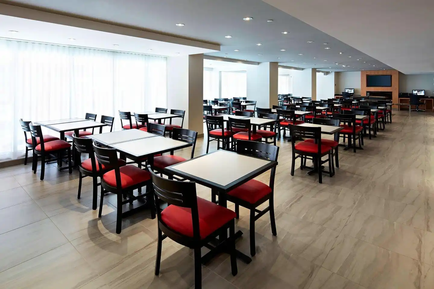 Residence Inn by Marriott Montreal Downtown Restaurant