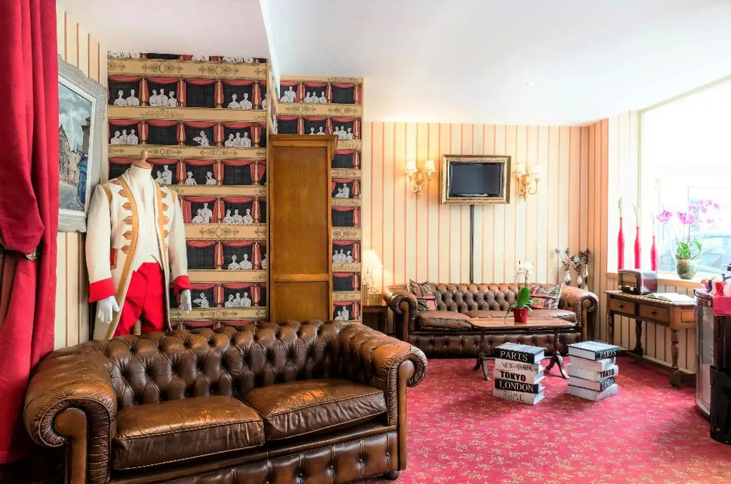 Hôtel du Théâtre Wohnbeispiel