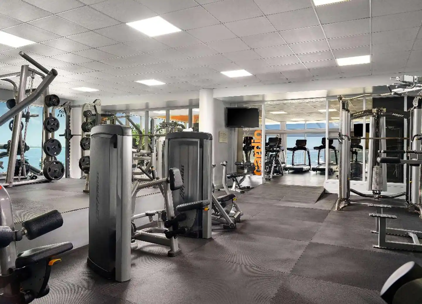 DoubleTree by Hilton Grand Hotel Biscayne Bay Sport und Entertainment