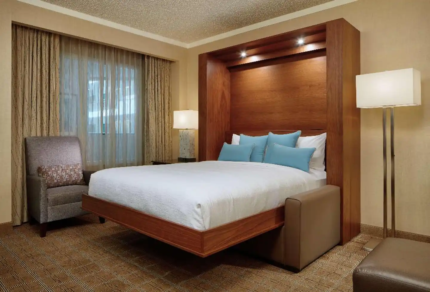 Embassy Suites by Hilton San Diego - La Jolla Wohnbeispiel