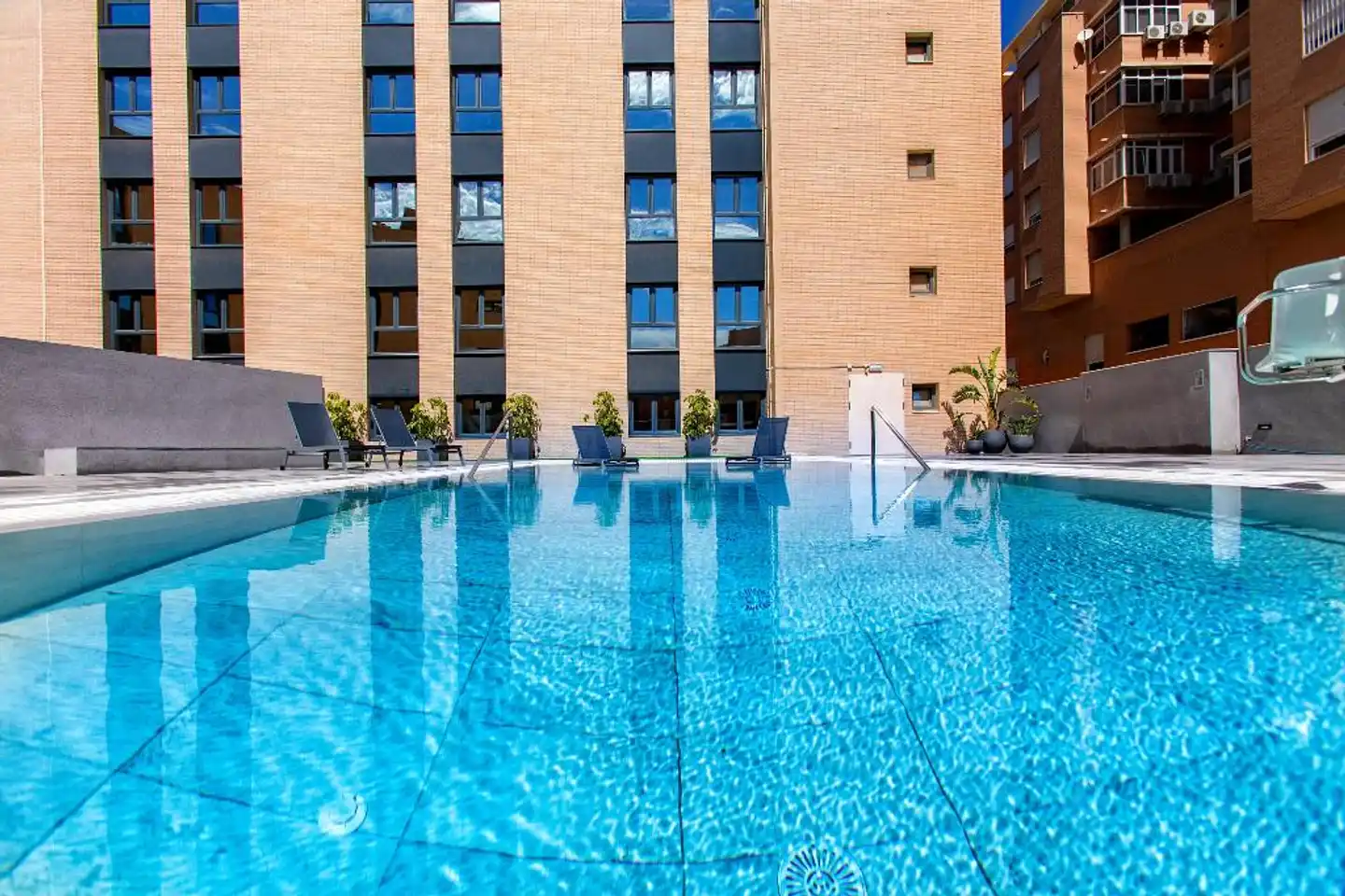 Hotel Vértice Indalo Almería Pool