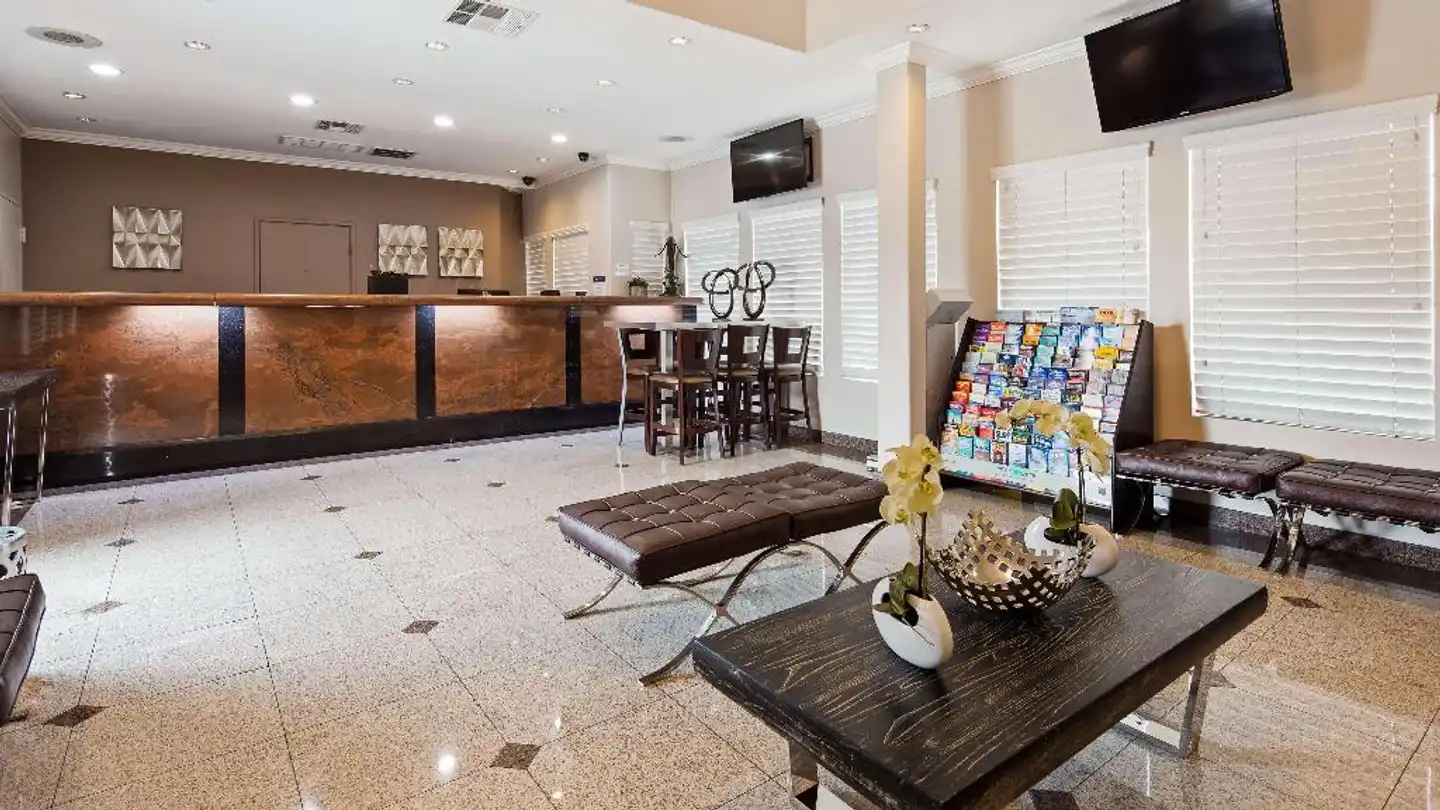 Best Western Airpark Hotel - LAX Lobby