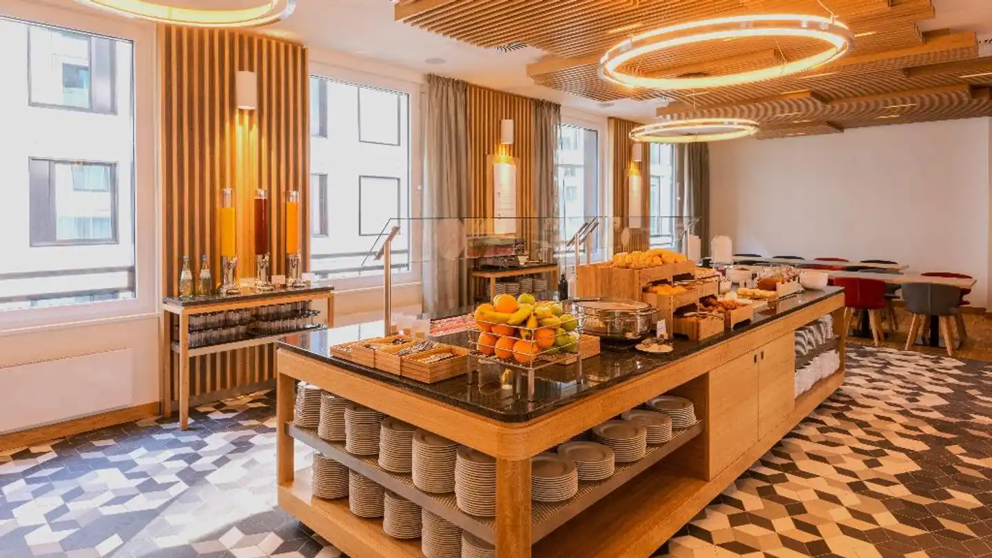 Holiday Inn Express Munich City West Restaurant