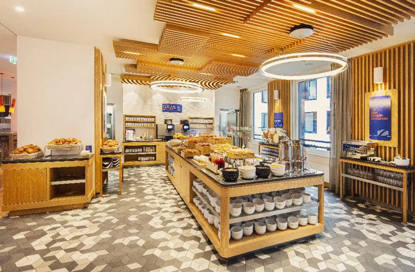 Holiday Inn Express Munich City West Restaurant