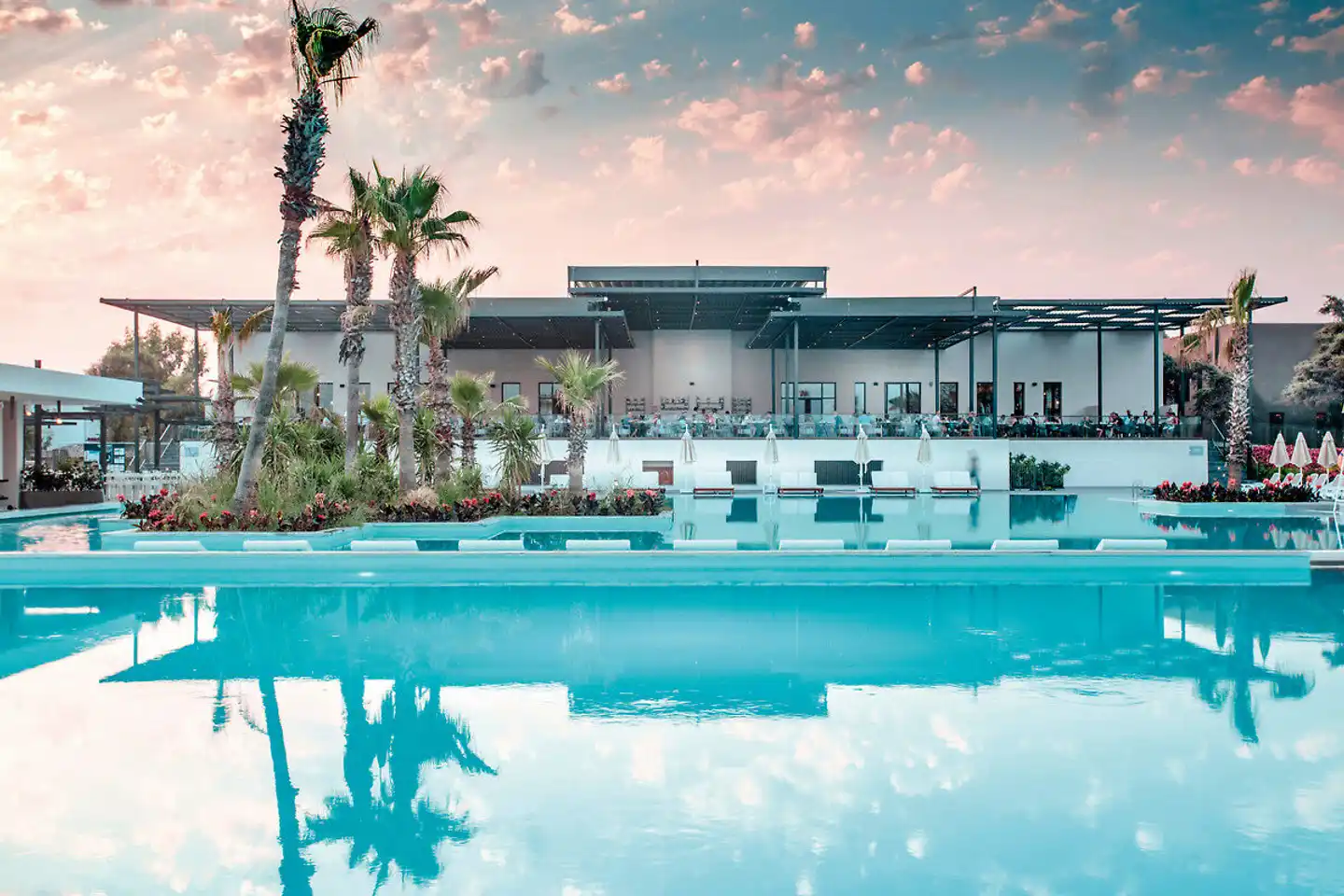 Paloma Orenda Pool
