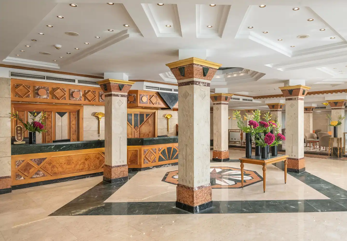 Jaz Pyramids Resort Lobby