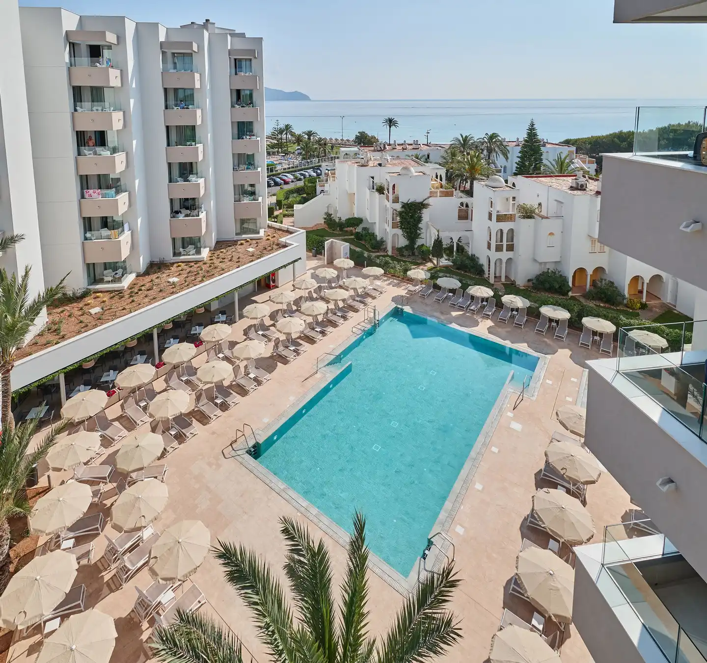 Hipotels Bahia Grande Pool