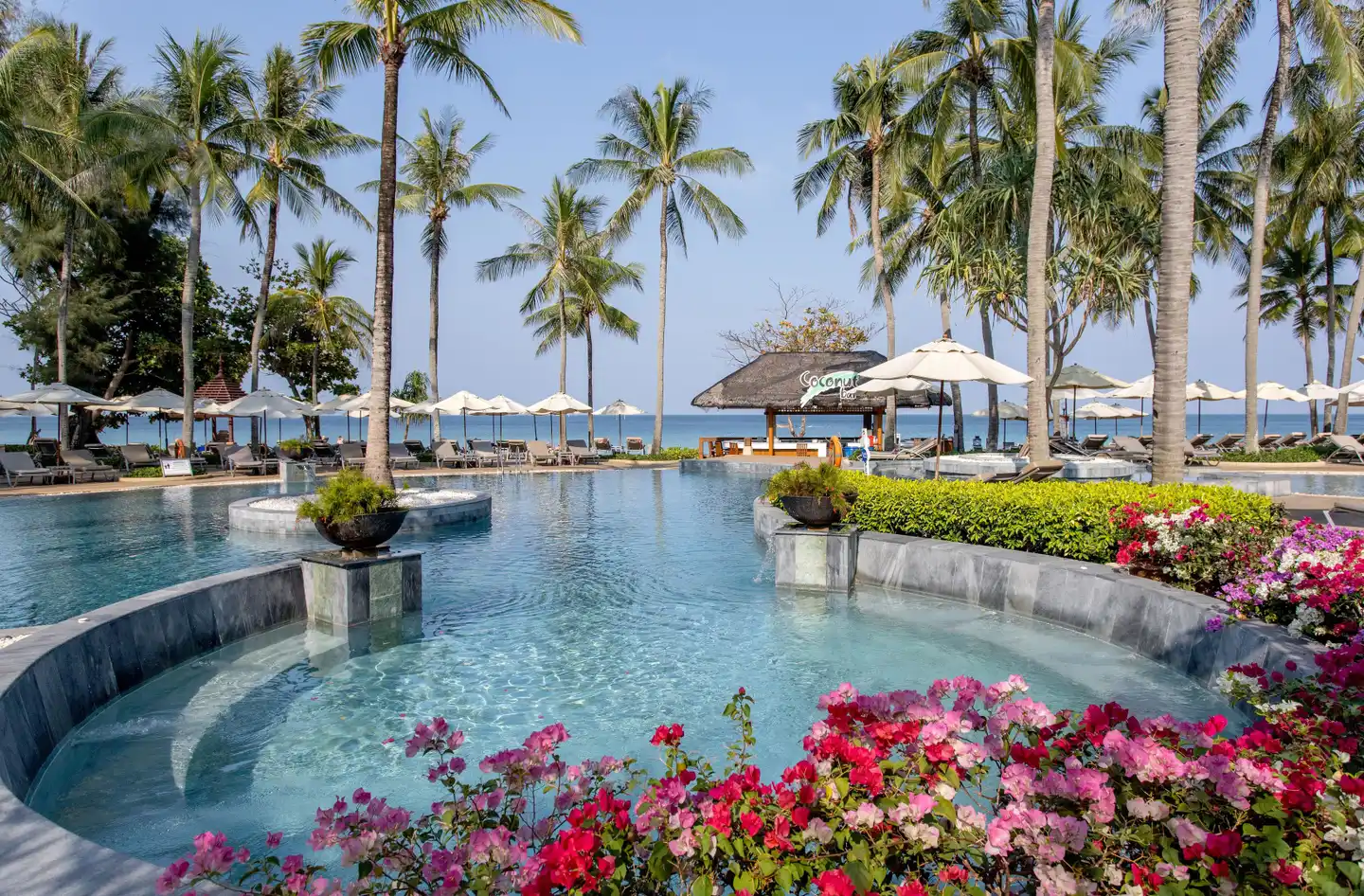 Katathani Phuket Beach Resort Pool