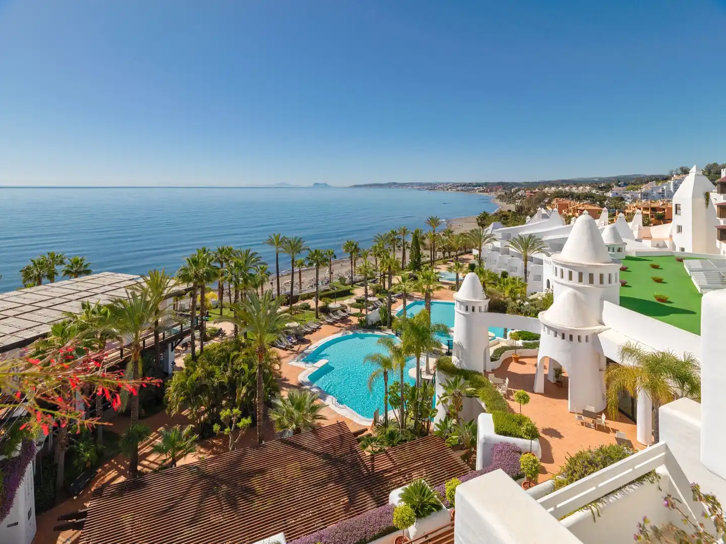 H10 Estepona Palace Aussenansicht