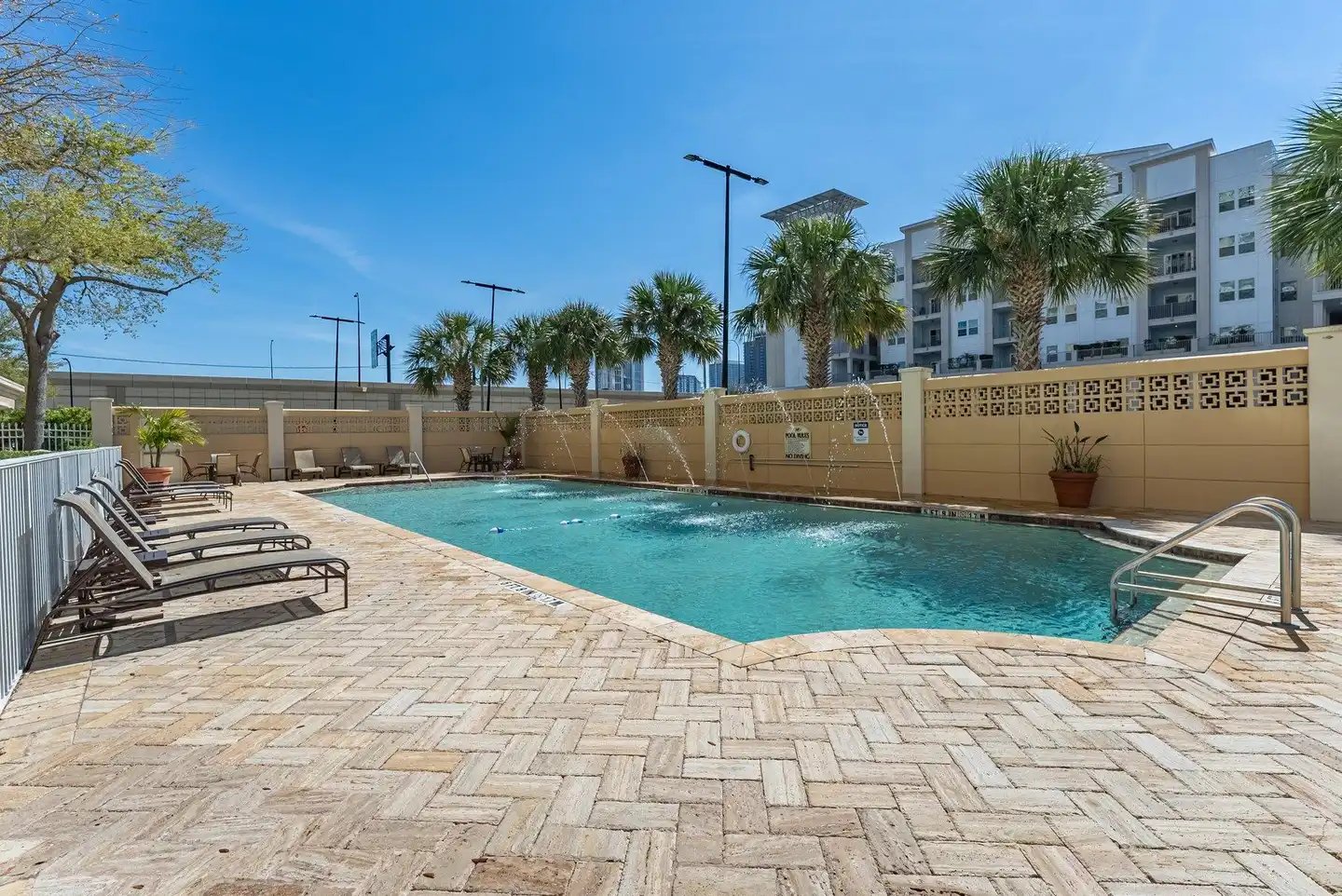 Crowne Plaza Orlando-Downtown Pool