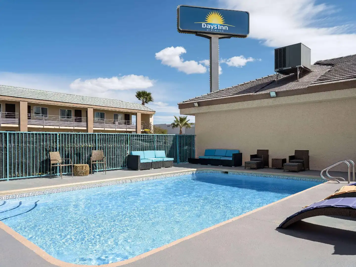 Days Inn by Wyndham Las Vegas Airport Near the Strip Pool
