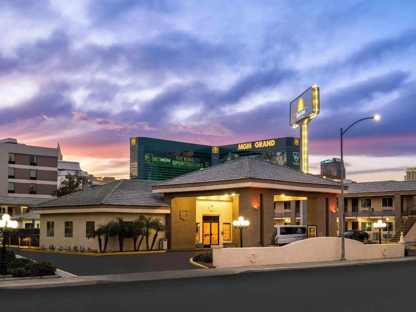 Days Inn by Wyndham Las Vegas Airport Near the Strip Aussenansicht