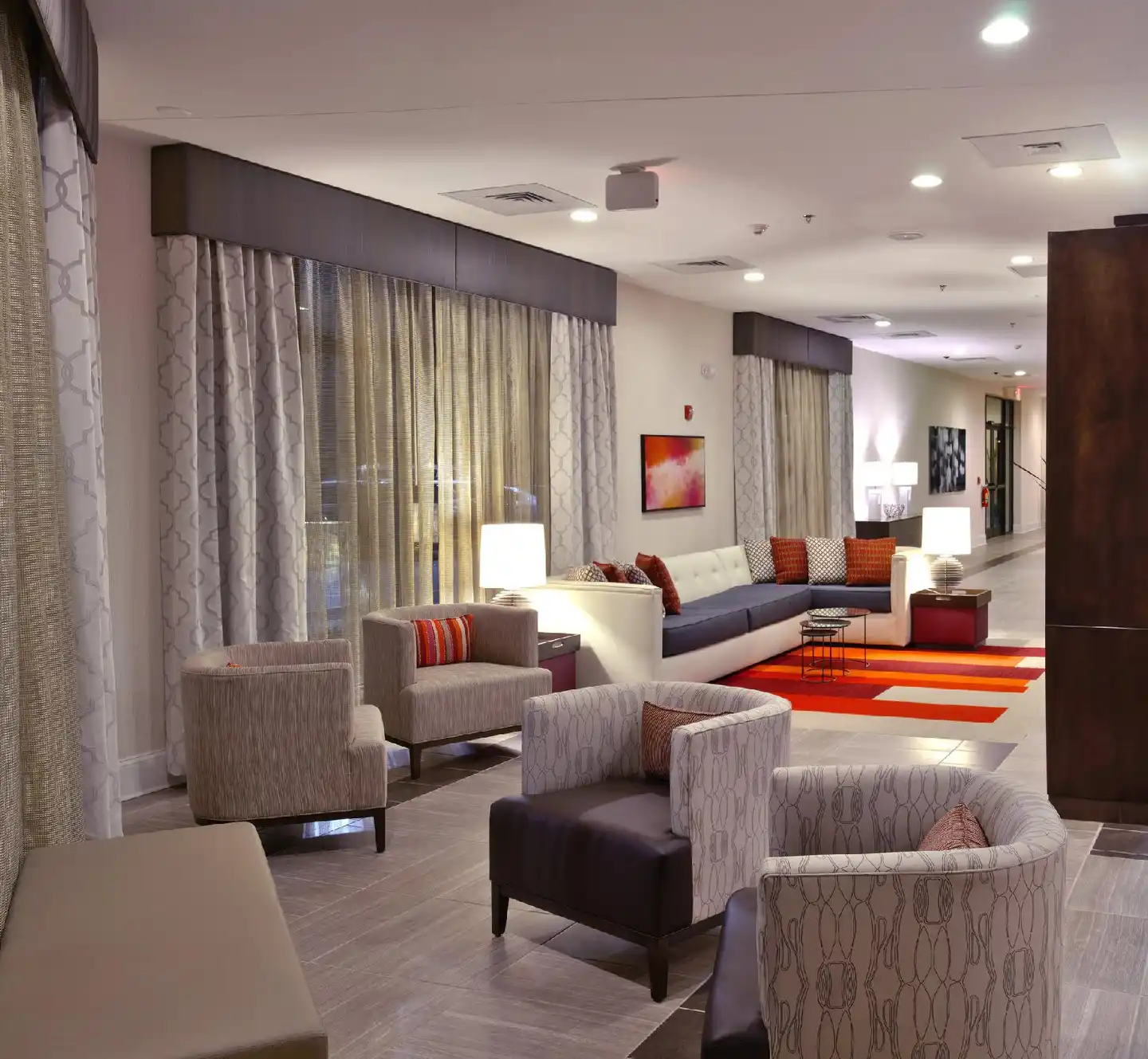 Holiday Inn Charlotte-Airport Conf Ctr Lobby