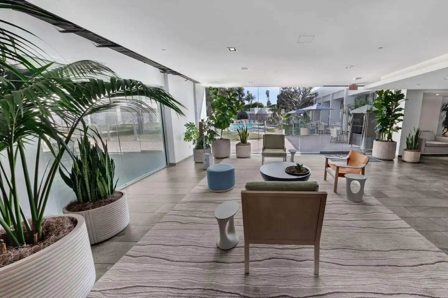 Hotel MdR Marina del Rey - a DoubleTree by Hilton Lobby