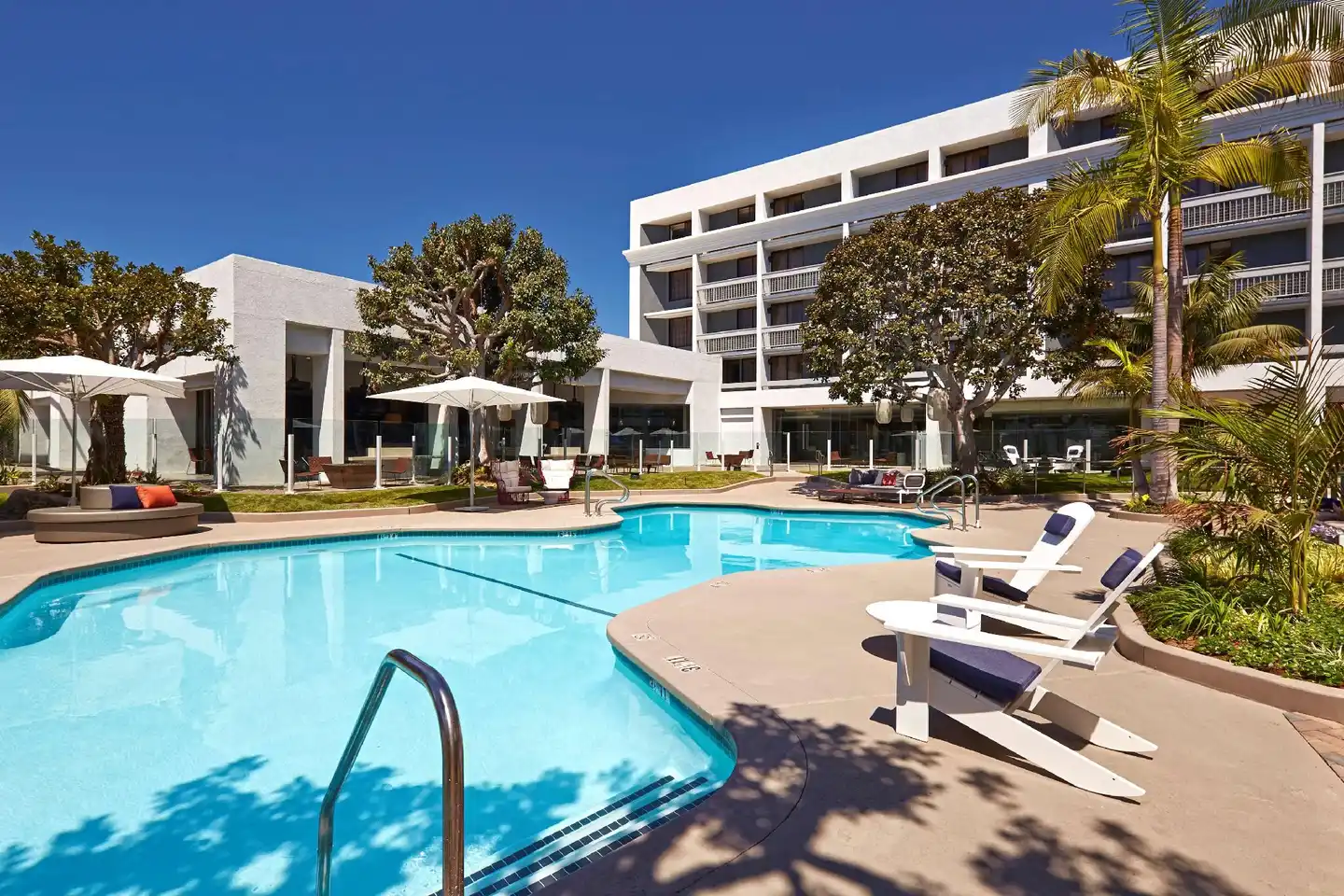 Hotel MdR Marina del Rey - a DoubleTree by Hilton Pool