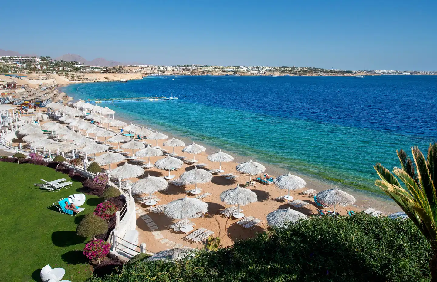 SUNRISE Arabian Beach Resort - Grand Select Strand