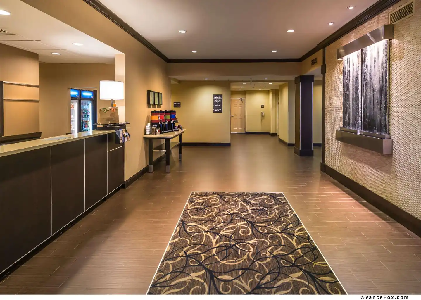 Hampton Inn & Suites Reno Lobby