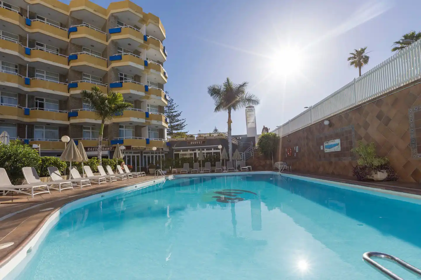LIVVO Veril Playa Pool