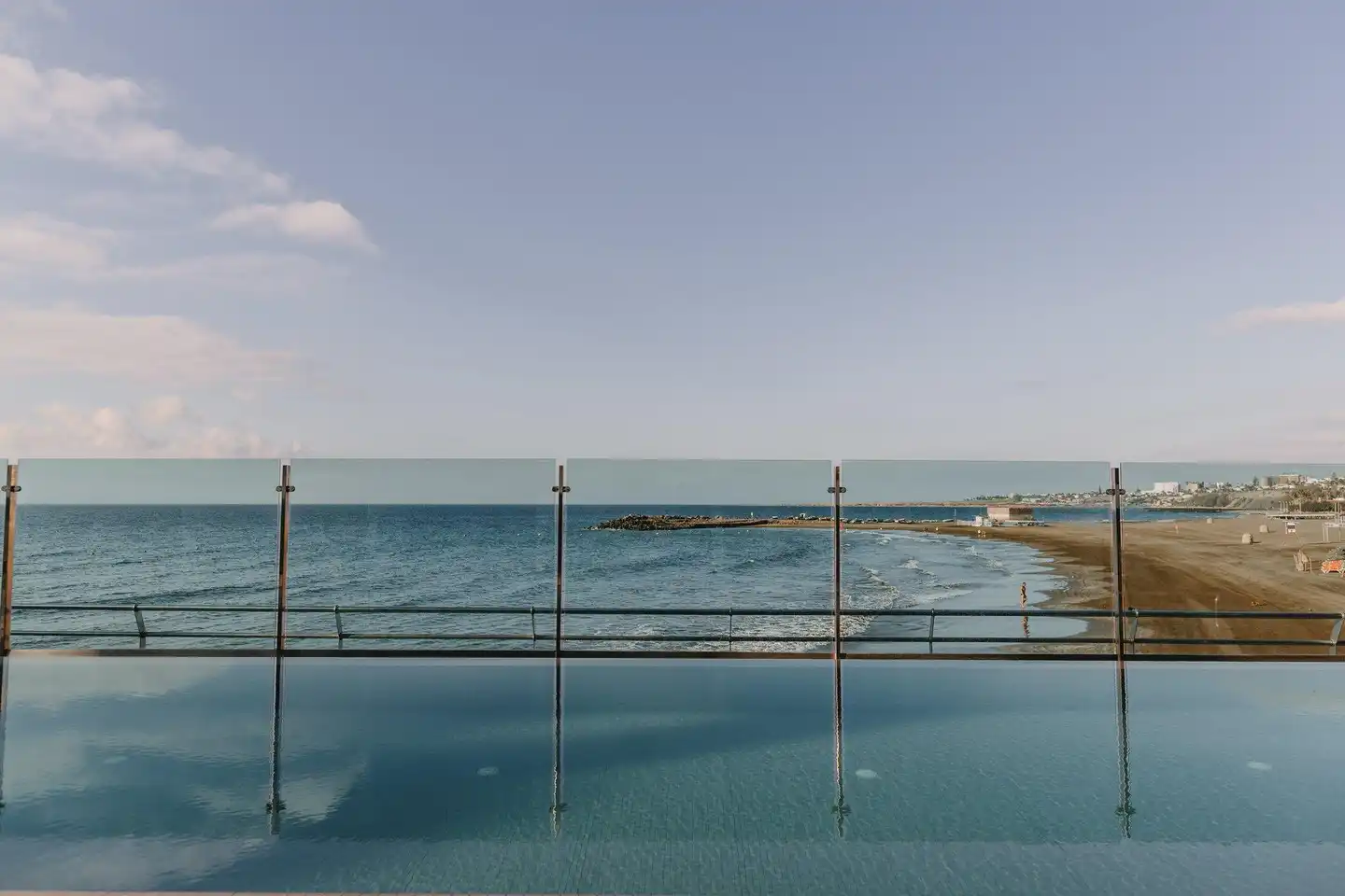 Don Gregory by Dunas POOL