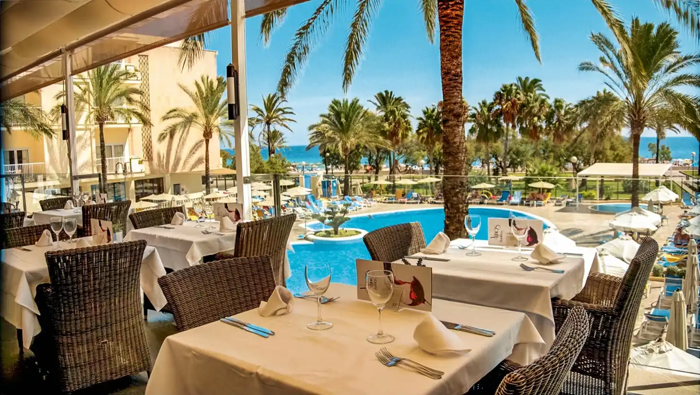 CM Castell de Mar Restaurant