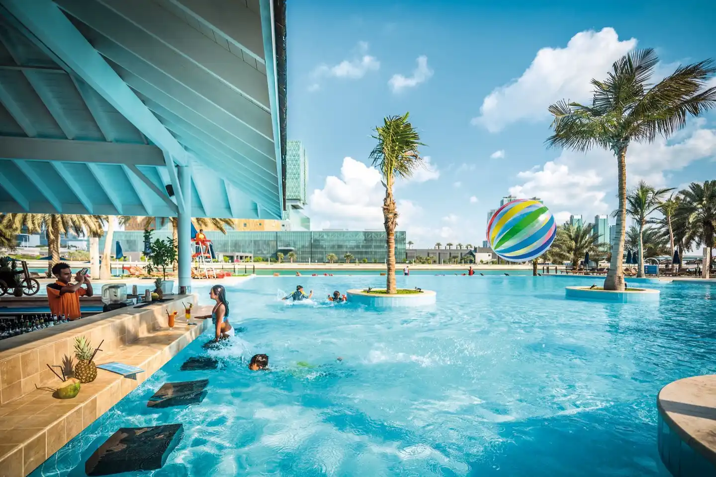 Beach Rotana Abu Dhabi Hallenbad