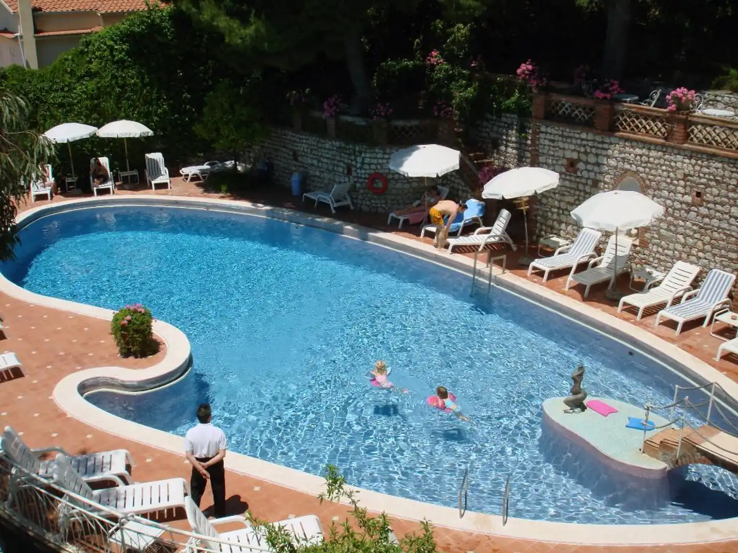 Mediterranée Pool