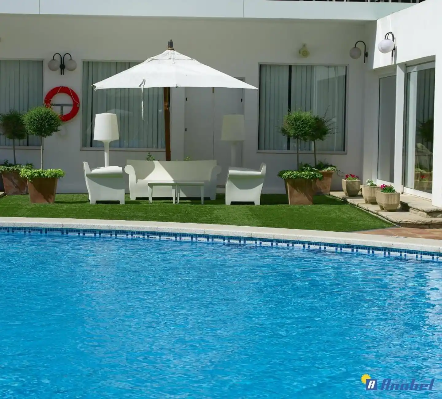 Anabel Pool