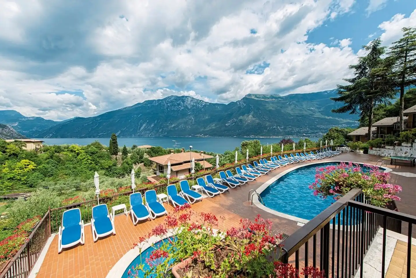Residence Oasi Pool