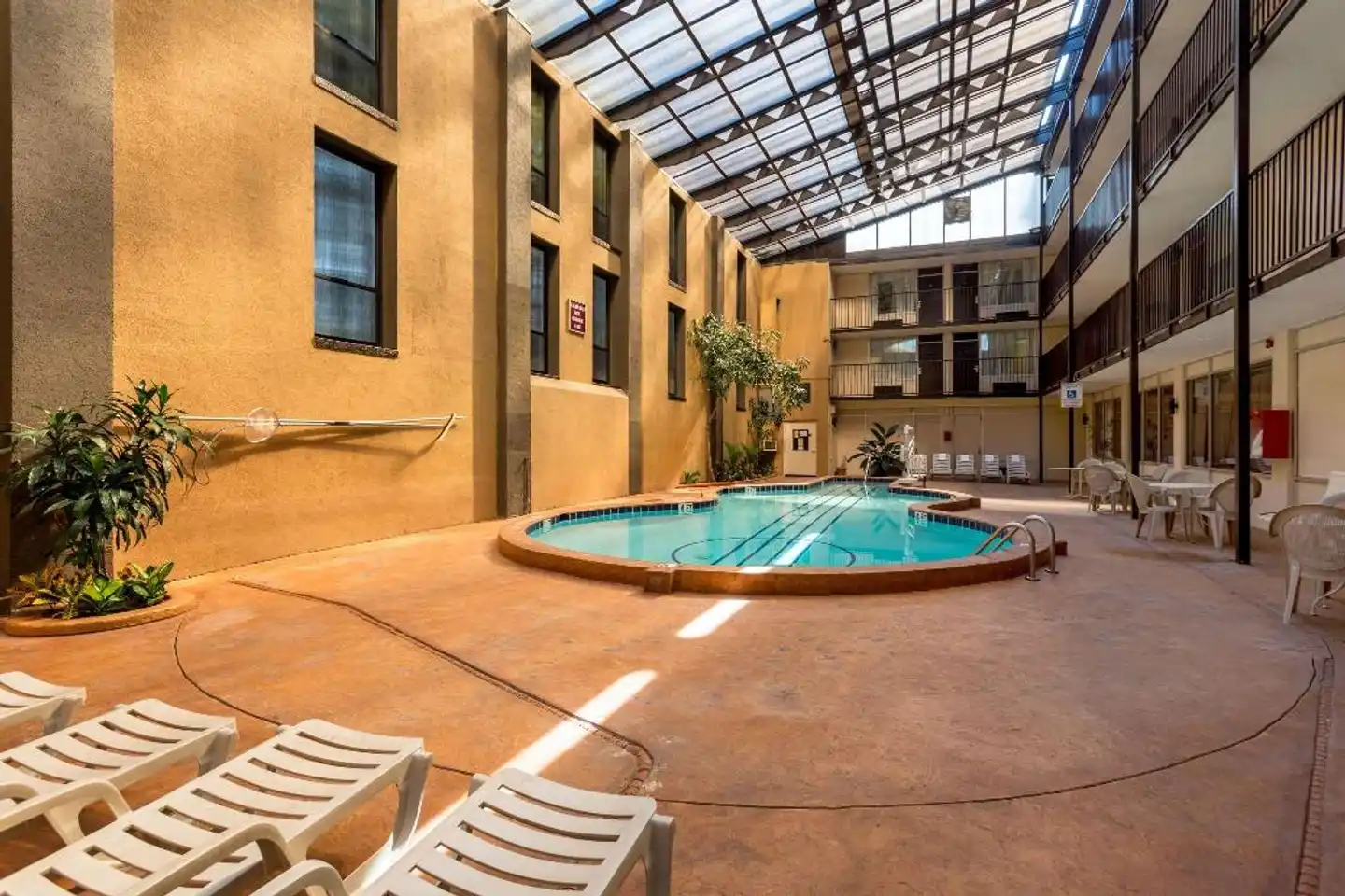 Comfort Inn & Suites Nashville Downtown - Stadium Hallenbad
